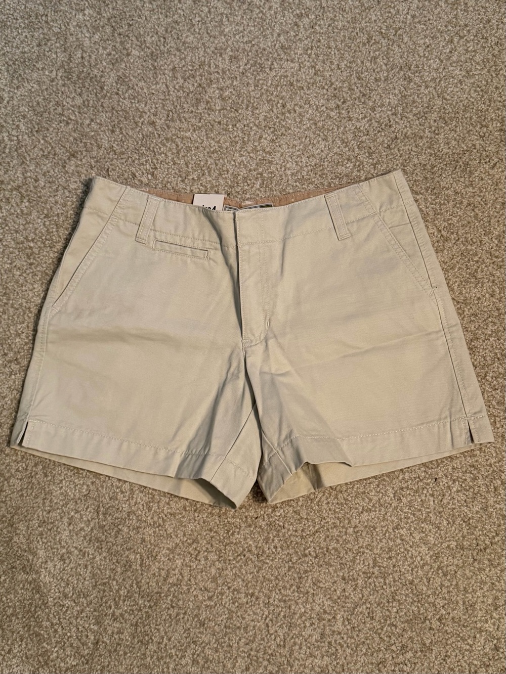 Women’s Classic Khaki Shorts (NWT)